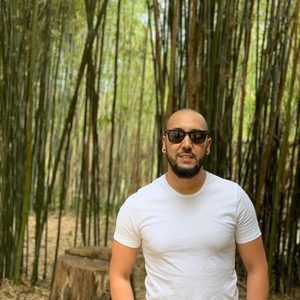 Meet your Posher, Fayçal